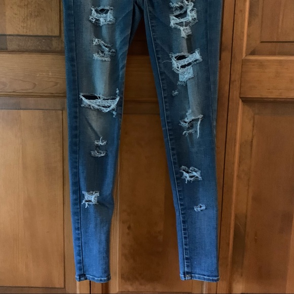 American Eagle Distressed Super Stretch Jeggings-2 - Picture 2 of 9